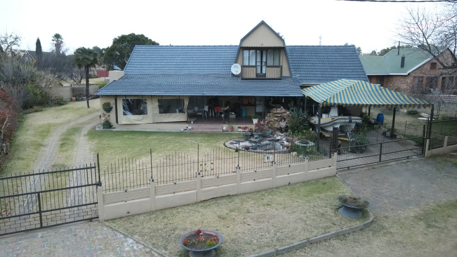 4 Bedroom Property for Sale in Deneysville Free State